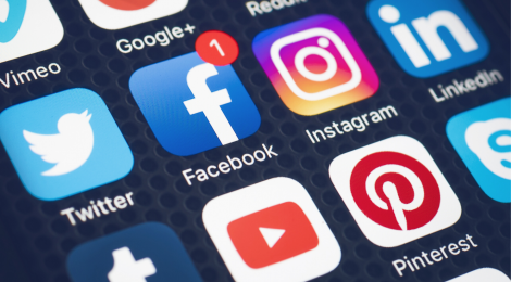 Fashion Brands Connect With Customers Via Social Channels