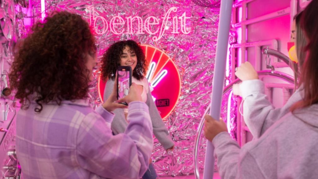 Magnetising customer experience for Benefit Cosmetics - Retail